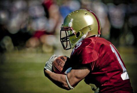 football, running back, gold helmet-1521001.jpg
